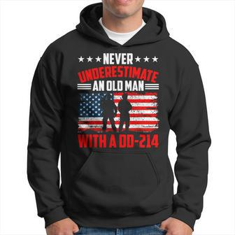 Never Underestimate An Old Man With A Dd214 Veterans Day Hoodie | Mazezy
