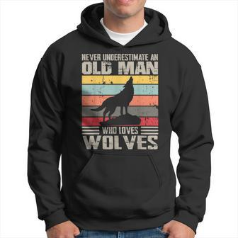 Vintage Never Underestimate An Old Man Who Loves Wolves Cute Hoodie - Thegiftio UK