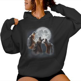 3 Horses Howling At The Moon Horse Lover Equestrian Women Hoodie | Mazezy DE