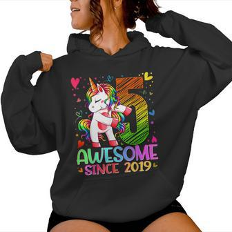 5 Years Old Flossing Unicorn 5Th Birthday Girl Party Women Hoodie - Monsterry AU