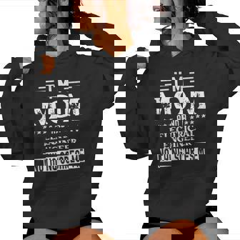 Divertida Para Con Texto En Inglés I Am A Mom And Electrical Engineer Sudadera con capucha para mujer - Regaloses
