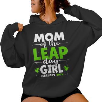 Mom Of The Leap Day Girl February 29Th Birthday Frog Women Hoodie - Thegiftio UK