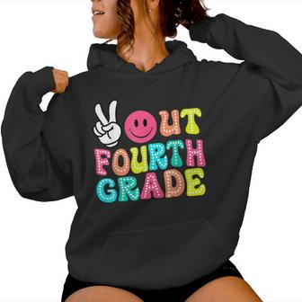 Peace Out 4Th Grade Graduation Class 2024 Last Day Of School Women Hoodie - Seseable