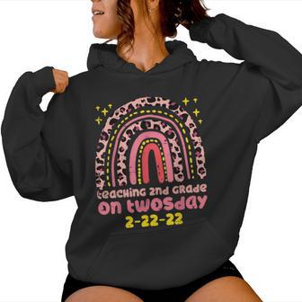 Teaching 2Nd Grade On Twosday 2-22-22 2022 Twos Day Teacher Women Hoodie - Monsterry AU