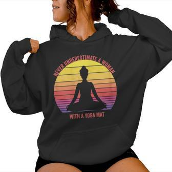 Never Underestimate A Woman With A Yoga Mat Retro Vintage Women Hoodie - Thegiftio UK