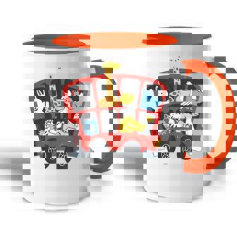 Bus Scolaire Amusant Avec Girafe Crocodile Rhinocéros Et Animaux Accent Mug - Cadeauxyz