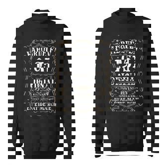 1951 Anniversaire 73 Ans Humour Homme Né En 1951Intage Sweater e - Cadeauxyz