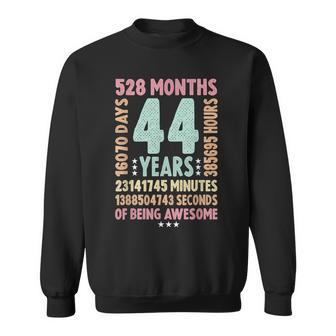 44Th Birthday 44 Years Old Vintage Retro 44 Yr Old Sweatshirt - Monsterry DE