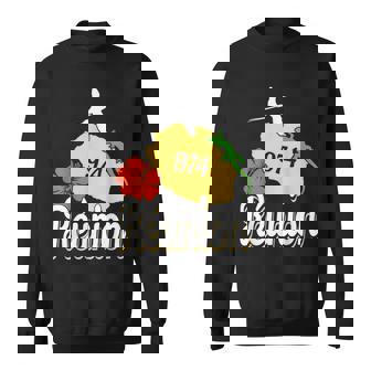 Belle Idee Cadeau Souvenir Carte Ile De La Reunion 974 Sweater e - Cadeauxyz