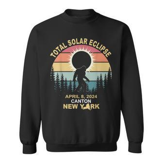 Bigfoot Canton New York Total Solar Eclipse 2024 Sweatshirt - Monsterry DE