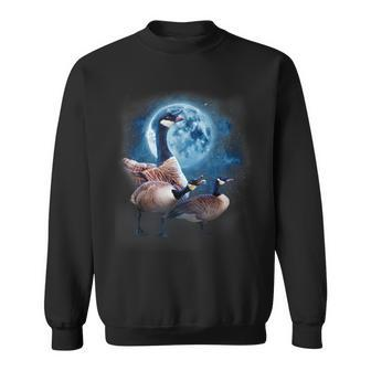 Canadian Goose Howling At The Moon Silly Goose Sweatshirt - Monsterry AU