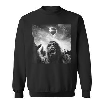 Bigfoot Selfie Total Solar Eclipse Totality 2024 Sweatshirt | Mazezy