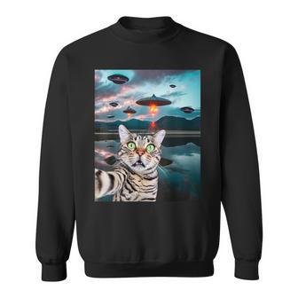 Cat Selfie With Ufos Cute Alien Cat In The Cap Sweatshirt - Seseable