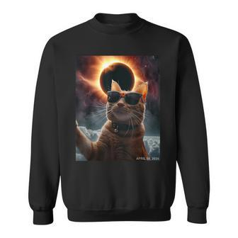 Cat Taking A Selfie With Solar Eclipse 2024 Glasses Sweatshirt - Seseable