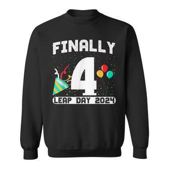 Leap Year Finally 4 Years Old Leap Day 2024 Birthday Party Sweatshirt - Thegiftio UK