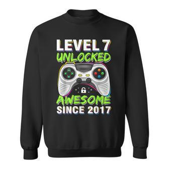 Level 7 Unlocked Awesome Since 2017 7Th Birthday Gaming Boys Sweatshirt - Monsterry DE