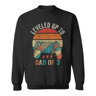 Lustiges Spielen Gefördert Zu Papa Von 3 Leveled Up To Dad Of 3 Sweatshirt - Seseable