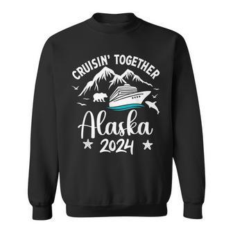 Matching Family Friends And Group Alaska Cruise 2024 Trip Sweatshirt - Monsterry DE