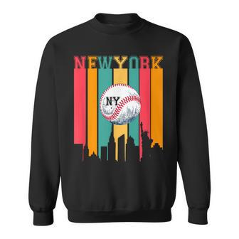 New York Ny Skyline Baseball Vintage Retro Met At Gameday Sweatshirt - Thegiftio UK