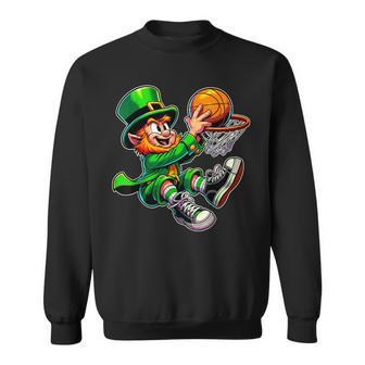 St Patrick's Day Irish Leprechaun Basketball Player Dunk Sweatshirt - Seseable