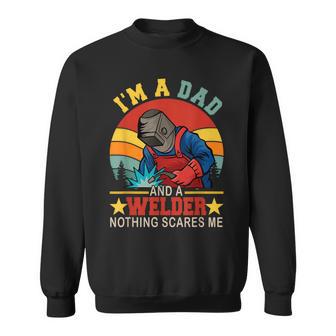 Sunset Retro I'm A Dad And A Welder Proud Father's Day Sweatshirt - Monsterry DE