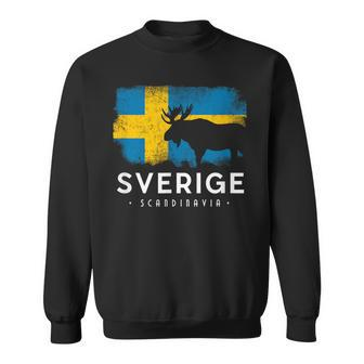 Sweden Scandinavia Swedish Elk Bull Midsomar Sverige Sweatshirt - Seseable