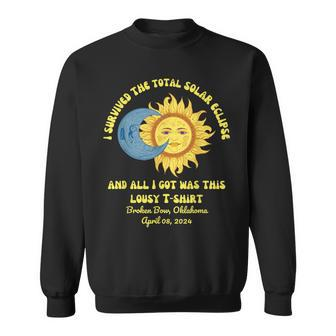 Total Solar Eclipse Broken Bow Oklahoma April 8 2024 Retro Sweatshirt - Seseable