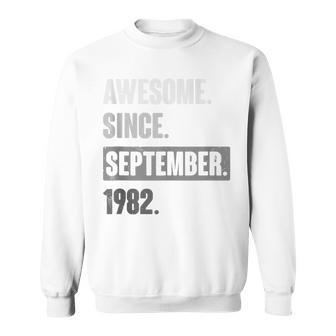 41St Birthday Vintage Retro 41 Year Old September 1982 Sweatshirt - Monsterry