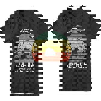 Gracioso Lo Que Sucede En La Cueva Del Hombre Se Queda En La Cueva Del Hombre Camiseta niño - Regaloses