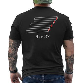 4 Or 3 Optical Illusion T-Shirt mit Rückendruck - Seseable