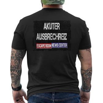 Akuter Ausbrechreiz Ernc Gray T-Shirt mit Rückendruck - Seseable