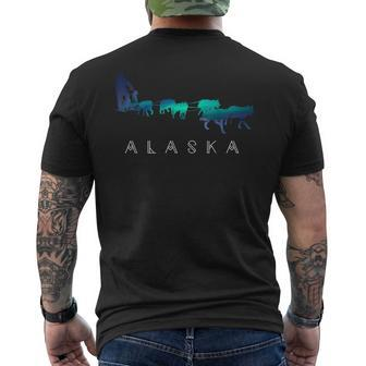 Alaska Sled Dogs Mushing Sled Dog Team Aurora Borealis Scene Men's T-shirt Back Print | Mazezy DE