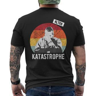 Alter Katastrophe Lustiger Spruch Vintage Retro T-Shirt mit Rückendruck - Seseable