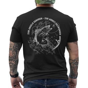 With Angler Papa Fischer Zum Fishing Geboren Zur Arbeit Gezwungen T-Shirt mit Rückendruck - Geschenkecke