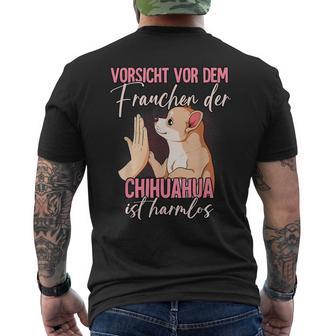 Beware Of The Frauchen Chihuahua T-Shirt mit Rückendruck - Seseable