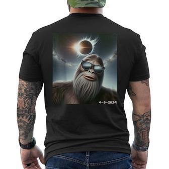 Bigfoot Taking A Selfie Solar 2024 Eclipse Wearing Glasses Men's T-shirt Back Print - Monsterry UK