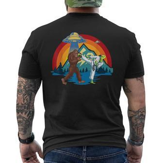 Bigfoot Vs Alien Retro Abduction Ufo Apparel Men's T-shirt Back Print - Monsterry
