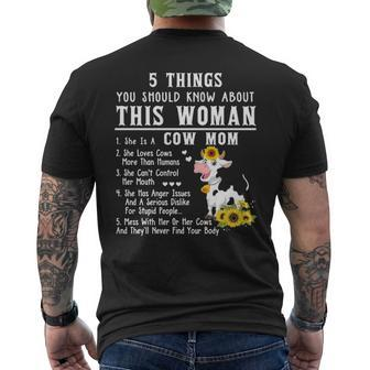 Cow 5 Things You Should Know About This Woman She Is A Cow Mom Men's T-shirt Back Print | Mazezy