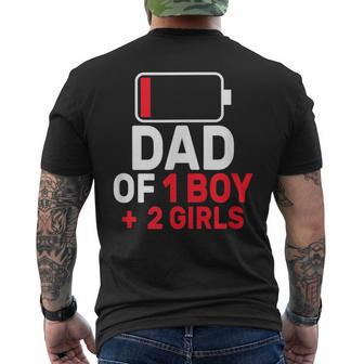 Dad Of 1 Boy And 2 Girls Low Battery Father's Day Dad Men's T-shirt Back Print - Seseable