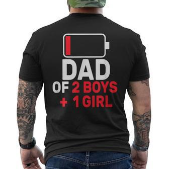 Dad Of 2 Boys And 1 Girls Low Battery Father's Day Dad Men's T-shirt Back Print - Seseable