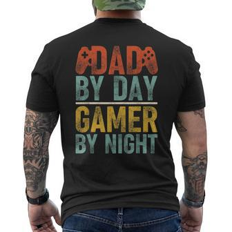 Dad By Day Gamer By Night Video Games Father's Day Retro Men's T-shirt Back Print - Seseable