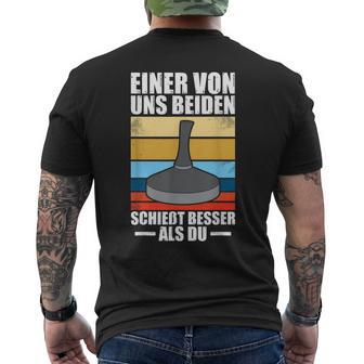 Eine Von Uns Beiden Stockfeuer Icestock Shooting T-Shirt mit Rückendruck - Seseable