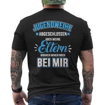 Youth Initiation Saying Eltern Wohnen Bei Mir Für Jungs T-Shirt mit Rückendruck - Geschenkecke