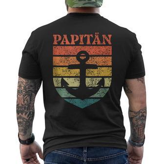 Herren Papa Wortspiel Kapitänatertag Papitän T-Shirt mit Rückendruck - Geschenkecke