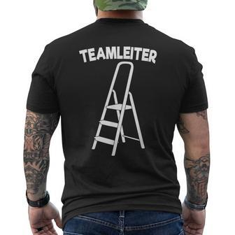 Leiter Im Büro Chef Vom Team Und Arbeit Für Den Teamleiter T-Shirt mit Rückendruck - Seseable