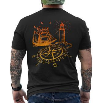 Maritim Leuchtturm Kompass Segelschiff Norden T-Shirt mit Rückendruck - Seseable