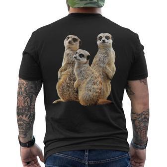 Meerkat On Safari In Africa T-Shirt mit Rückendruck - Geschenkecke