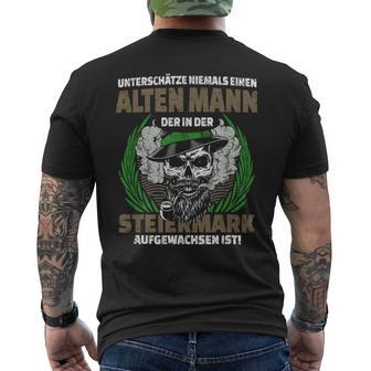 Men's Underschätze Niemal Einen Alten Mann Steiermark Slogan T-Shirt mit Rückendruck - Seseable