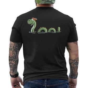 Nessie Loch Ness Monster For Scotland Friends T-Shirt mit Rückendruck - Seseable