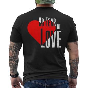 No Fear In Love A Fiancé Fiancée Lovers Engagement Romance Men's T-shirt Back Print - Monsterry DE